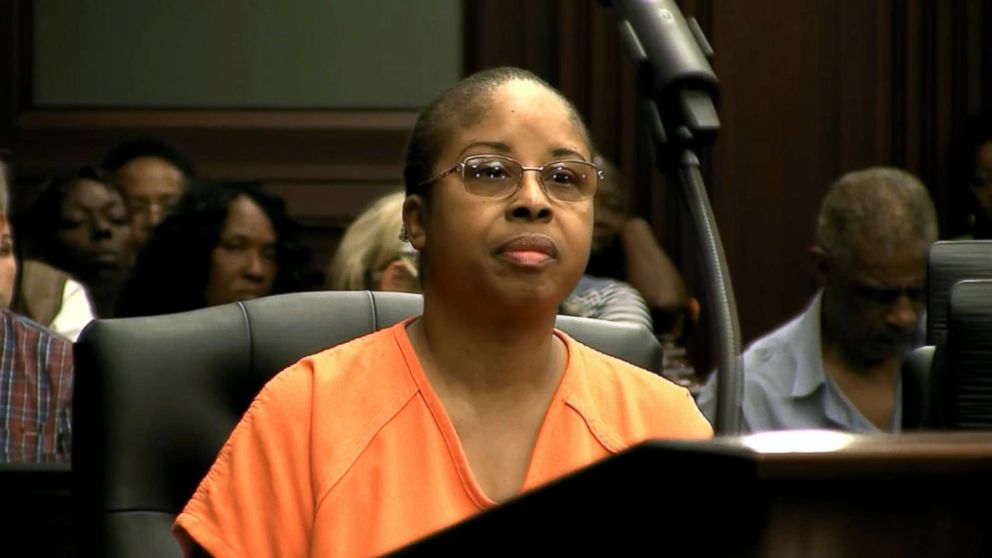 Gloria Williams, who kidnapped baby and raised her, sentenced to 18 ...