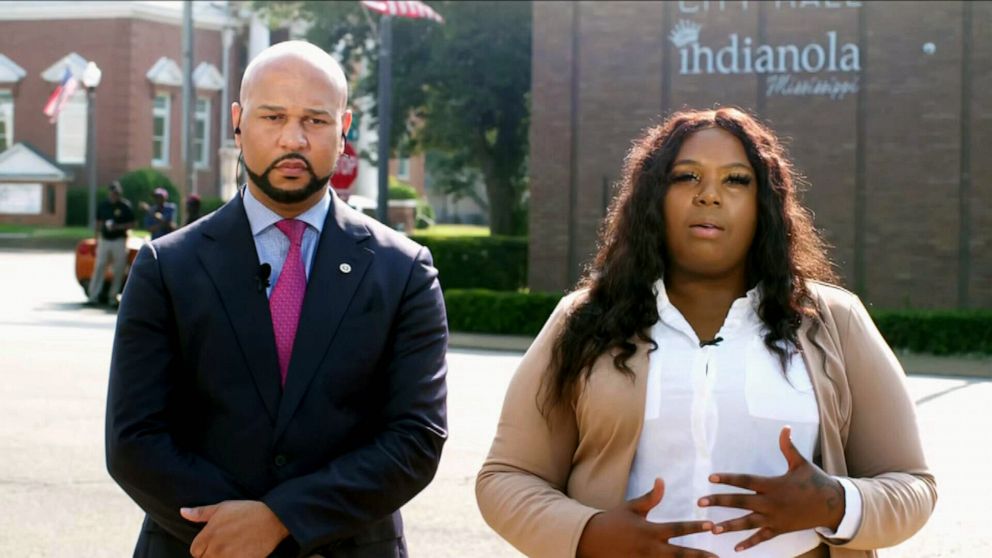 PHOTO: Nakala Murry, right, and her attorney Carlos Moore appear on "GMA3," on May 25, 2023.