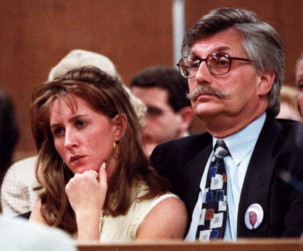 PHOTO: Kim Goldman and Fred Goldman, sister and father of murder victim Ronald Goldman listen to Superior Court Judge Alan Haber in a Santa Monica, Calif., June 25, 1996.