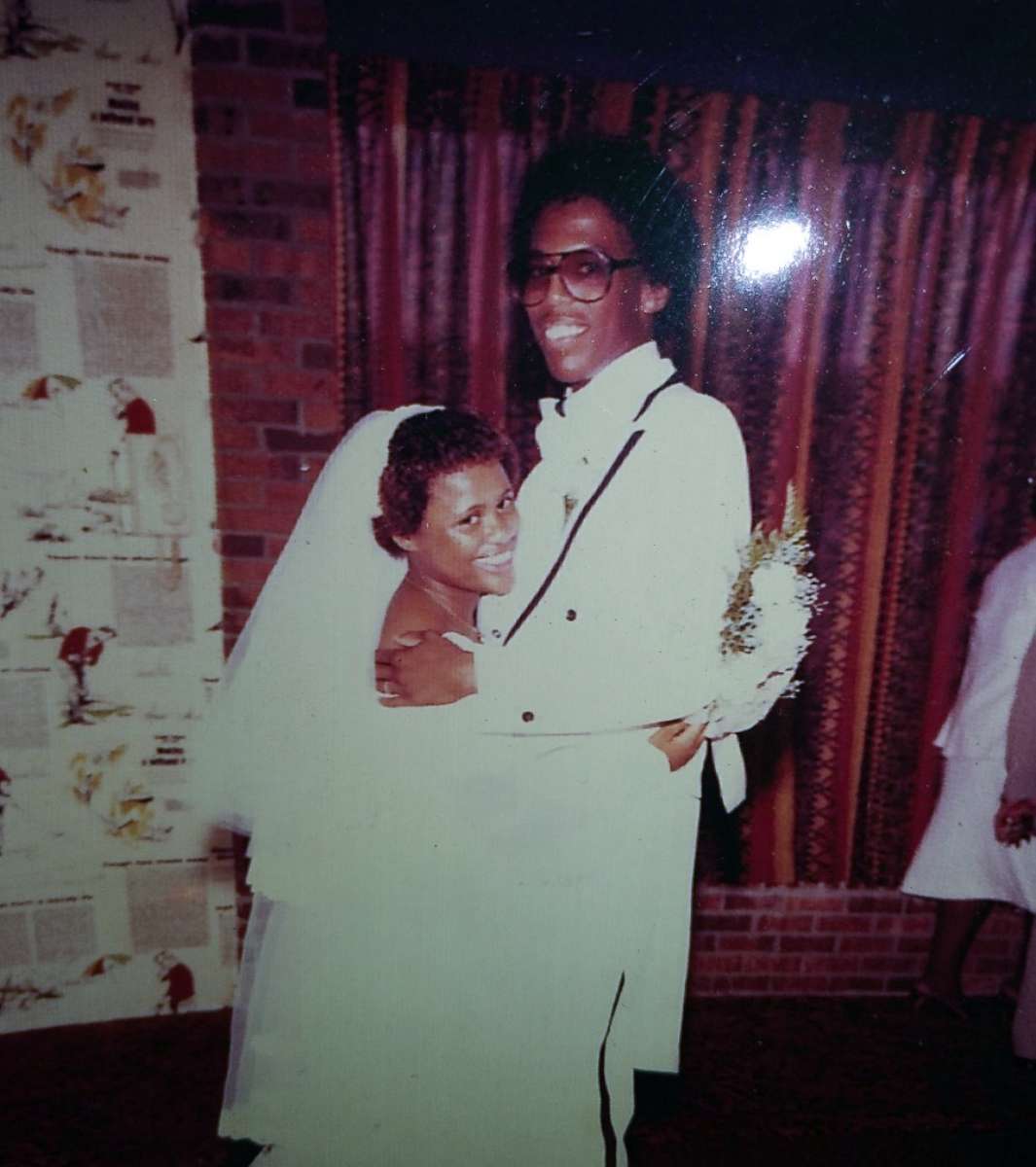 PHOTO: Gordon and Sandra Ballard dance at their wedding on July 18, 1981.