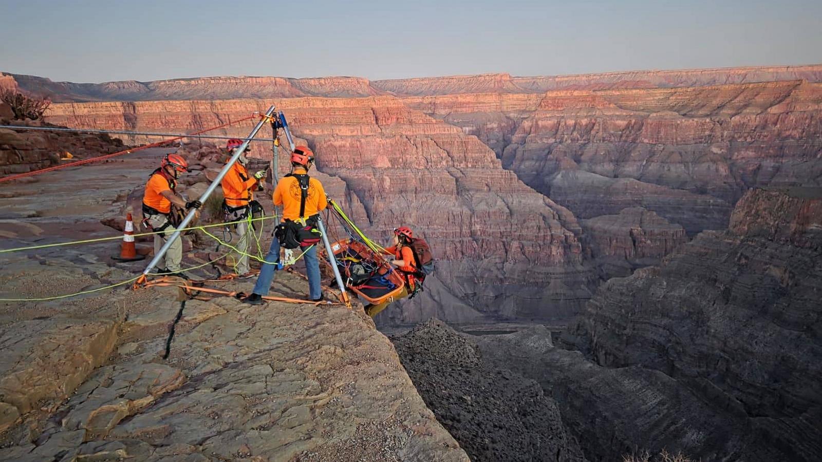 Man dies after slipping and falling off edge of the Grand Canyon