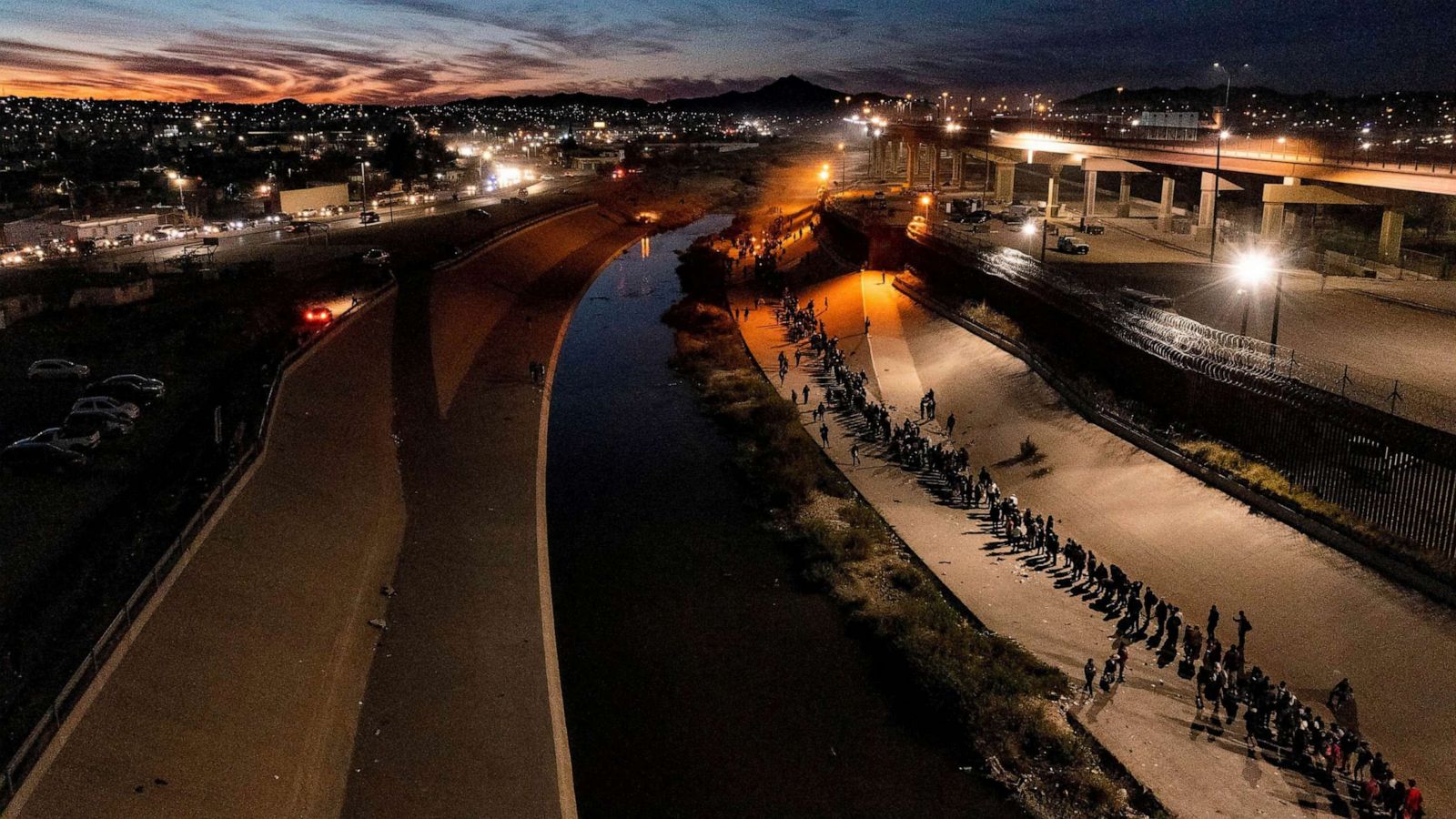 Migrants line up at the border, awaiting the end of Title 42