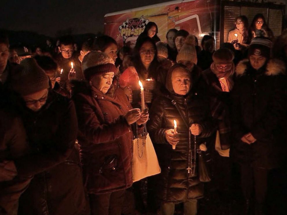 PHOTO: People gather at Glen Island Park in New Rochelle, New York, for a vigil in honor of Valerie Reyes, whose body was found in a suitcase along a Connecticut road, Feb. 7, 2019.