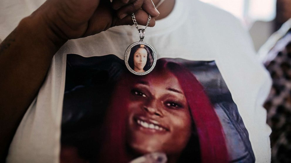 PHOTO: Valerie Griffin holds a locket with a photo of her daughter, De'Janay Stanton, at her home in Chicago, Nov. 19, 2021.