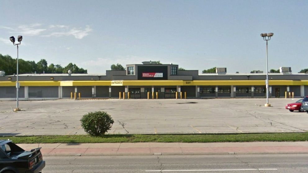 PHOTO: The former location of the No Frills Supermarket in Council Bluffs, Iowa.