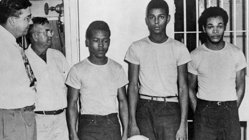 PHOTO: Lake County Sheriff Willis McCall, far left, and an unidentified man stand next to Walter Irvin, Samuel Shepherd and Charles Greenlee, from left, in Florida. 