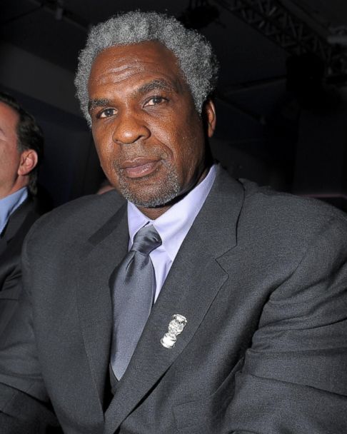 Charles Oakley Calls Knicks Statement Hoping 'He Gets Some Help' a 'Smack  in the Face' - ABC News