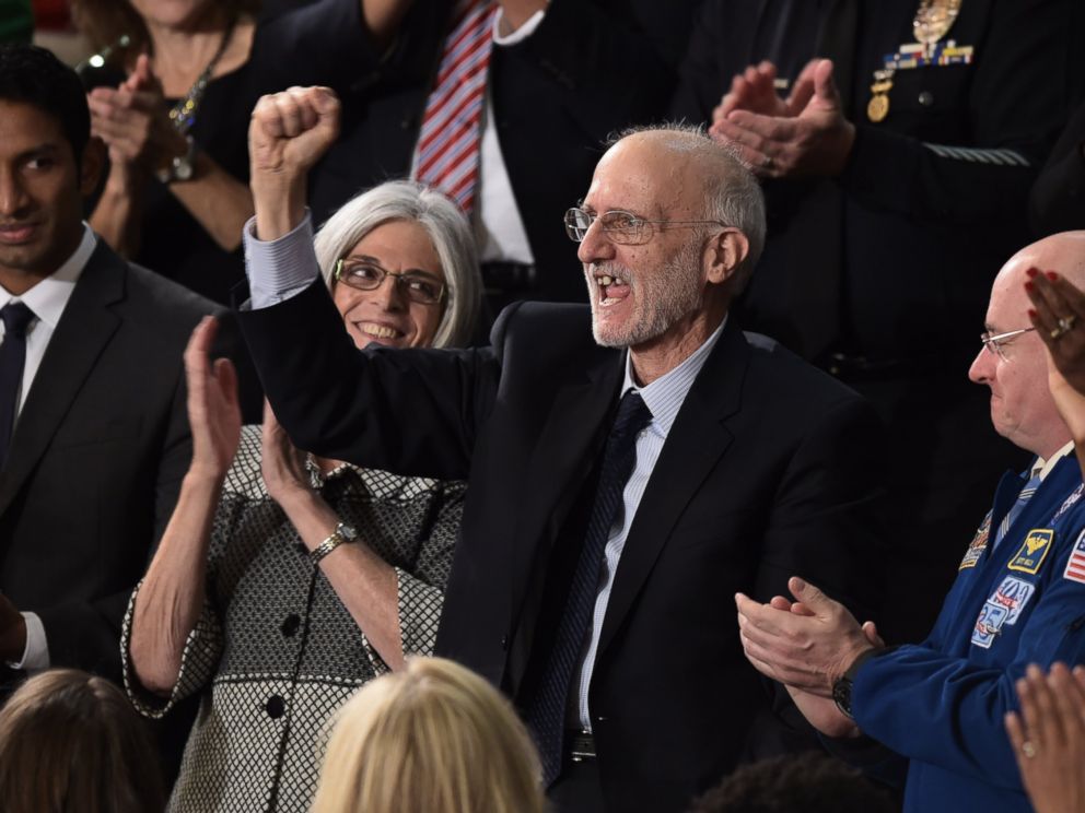 PHOTO: Alan Gross, the U.S. contractor released from prison in Cuba last month, is applauded during US President Barack Obamas State of the Union address in Washington on Jan. 20, 2015.