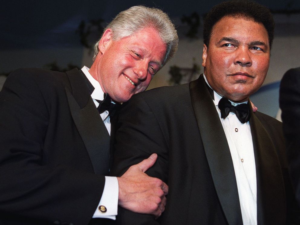 PHOTO: President Bill Clinton leans on former world boxing heavyweight champion Muhammad Ali at a gala dinner in Washington, D.C., Oct. 28, 2000.