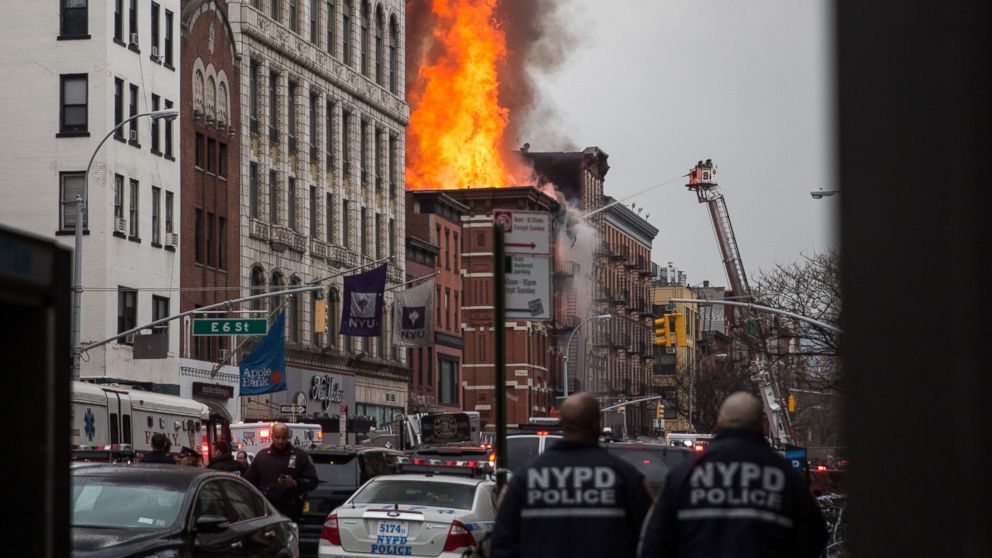 PHOTO: A building burns after an explosion on 2nd Avenue on March 26, 2015 in New York City.  
