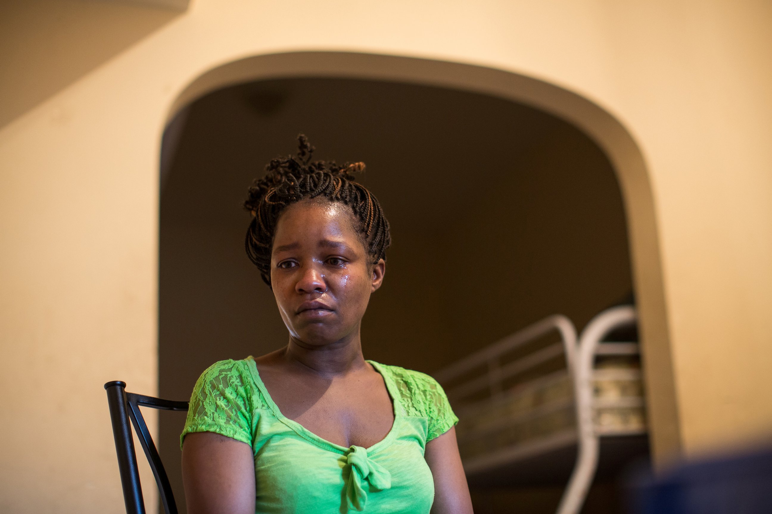 PHOTO: Linda Chatman, 40, talks about her son Cedrick at her apartment on Aug. 28, 2014 in Chicago.