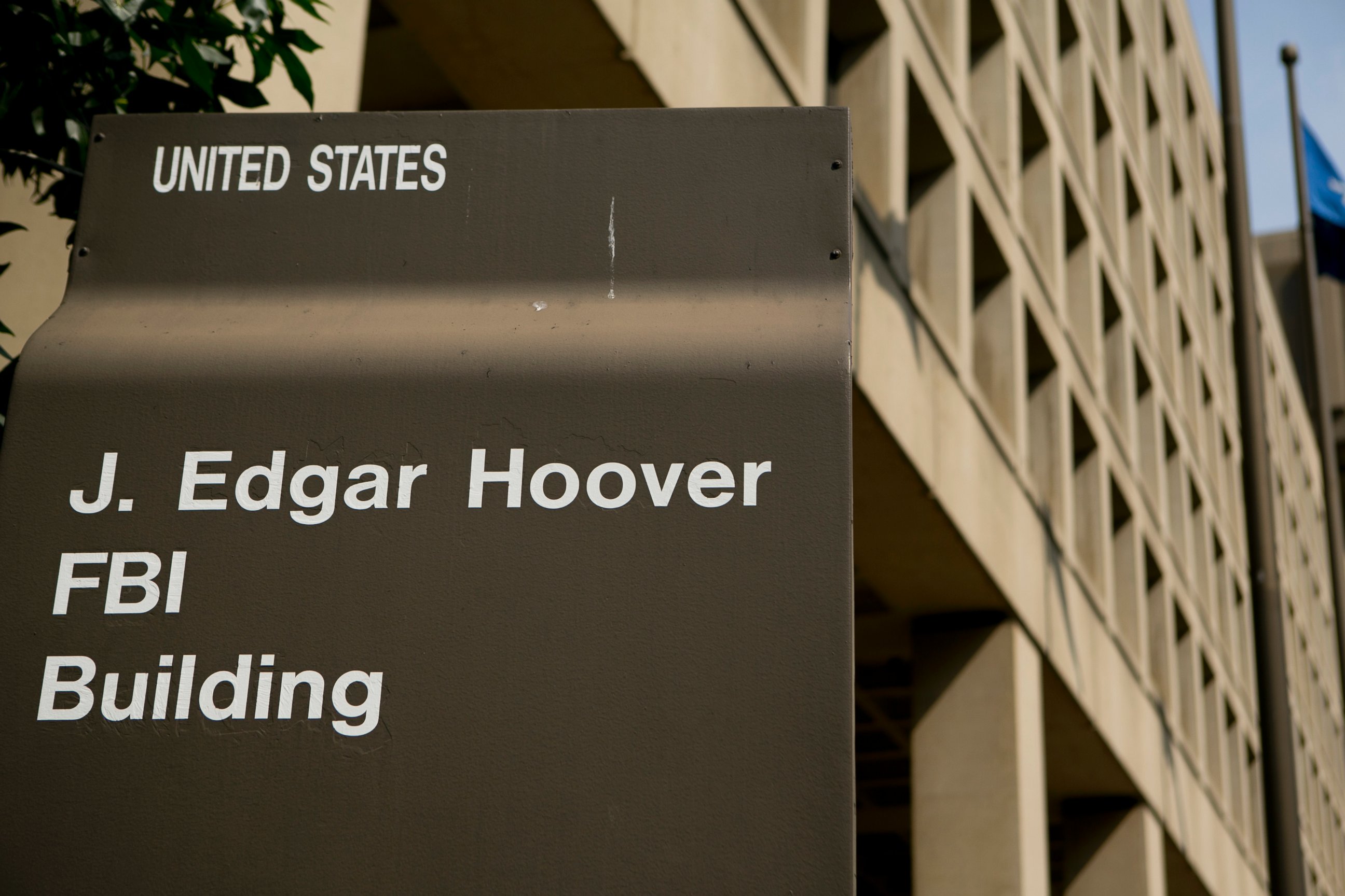 PHOTO: The J. Edgar Hoover Federal Bureau of Investigation building is pictured in Washington, D.C., Aug. 8, 2013.