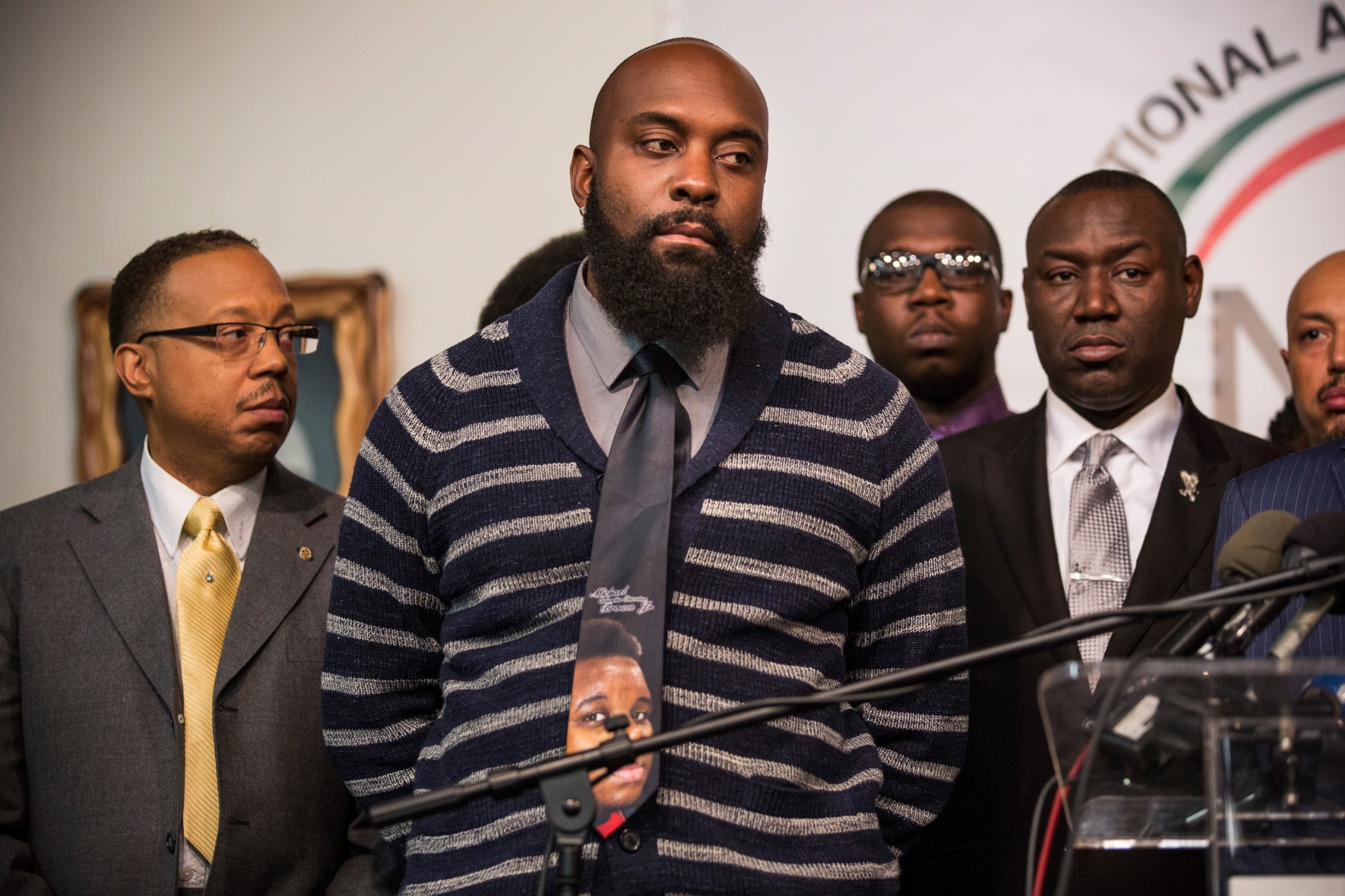 PHOTO: Michael Brown Sr, father of Michael Brown Jr, at a press conference on the eve of Thanksgiving to pray and address the events of the last few days regarding the grand jury verdict of police officer Darren Wilson on Nov. 26, 2014 in New York City.