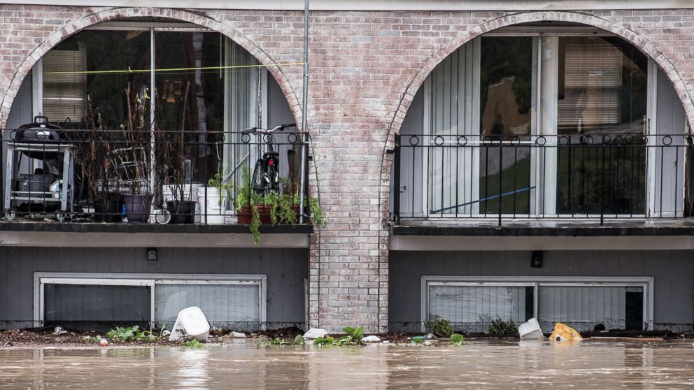 PHOTO: Possessions are stacked in second floor apartments during heavy flooding Oct. 4, 2015 in Columbia, South Carolina. 