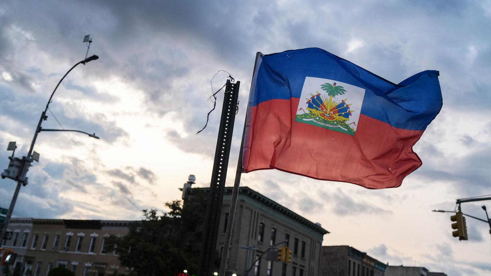 Trump admin sends 1st deportation flight to Haiti since ending TPS