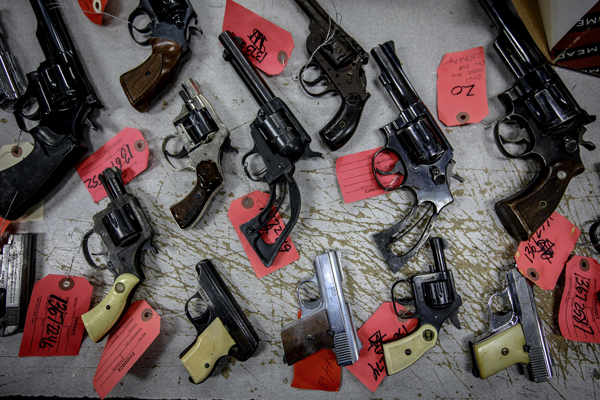 PHOTO: Handguns being processed as potential evidence sit in the gun storage vault in the Chicago Police Department's Homan Square facility on Jan. 26, 2017.