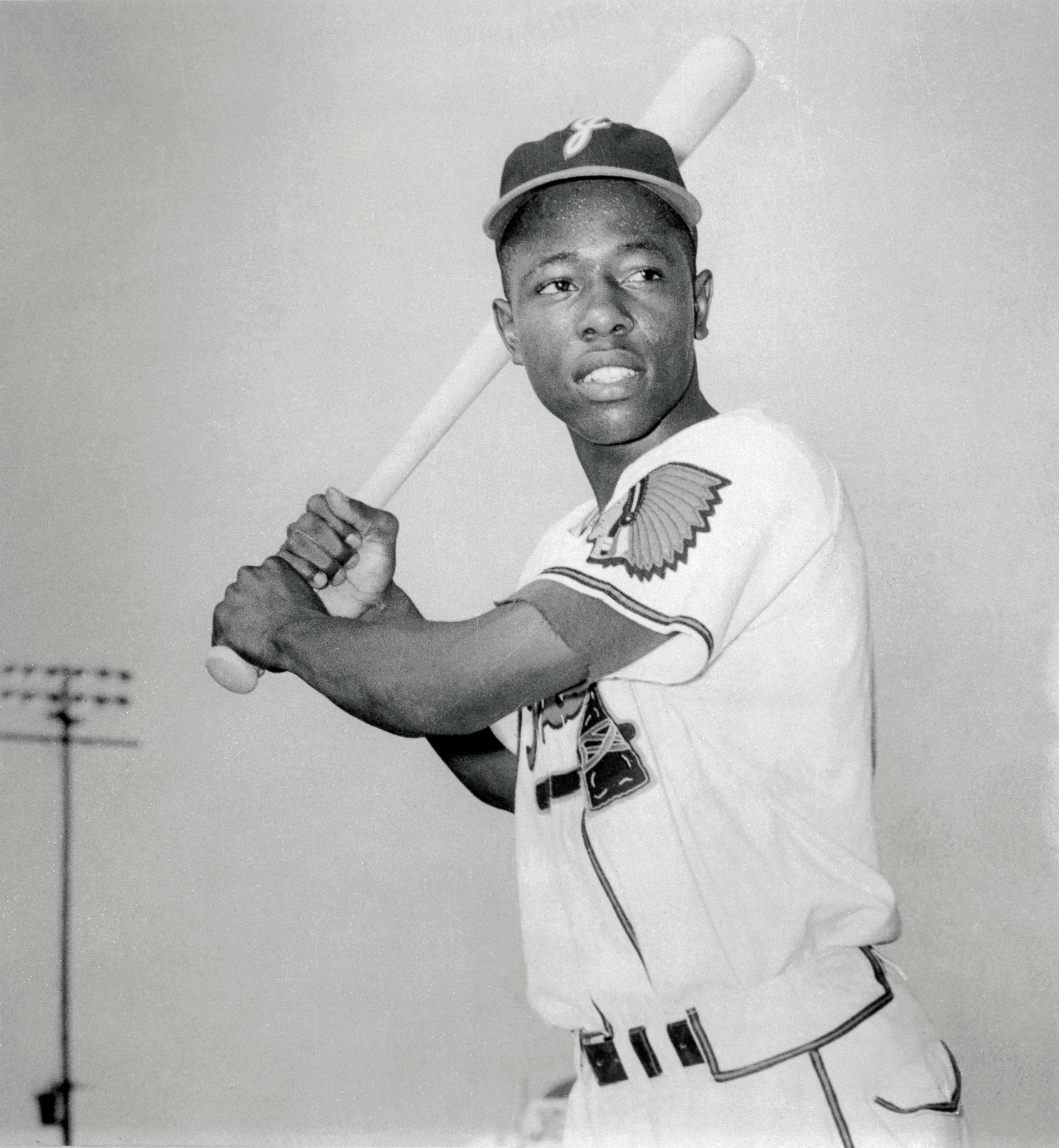 Outfielder Hank Aaron of the Milwaukee Braves looks on during batting  News Photo - Getty Images