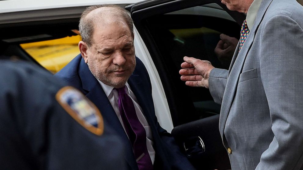 PHOTO: Film producer Harvey Weinstein arrives at New York Criminal Court for his sexual assault trial in New York, Jan. 27, 2020.