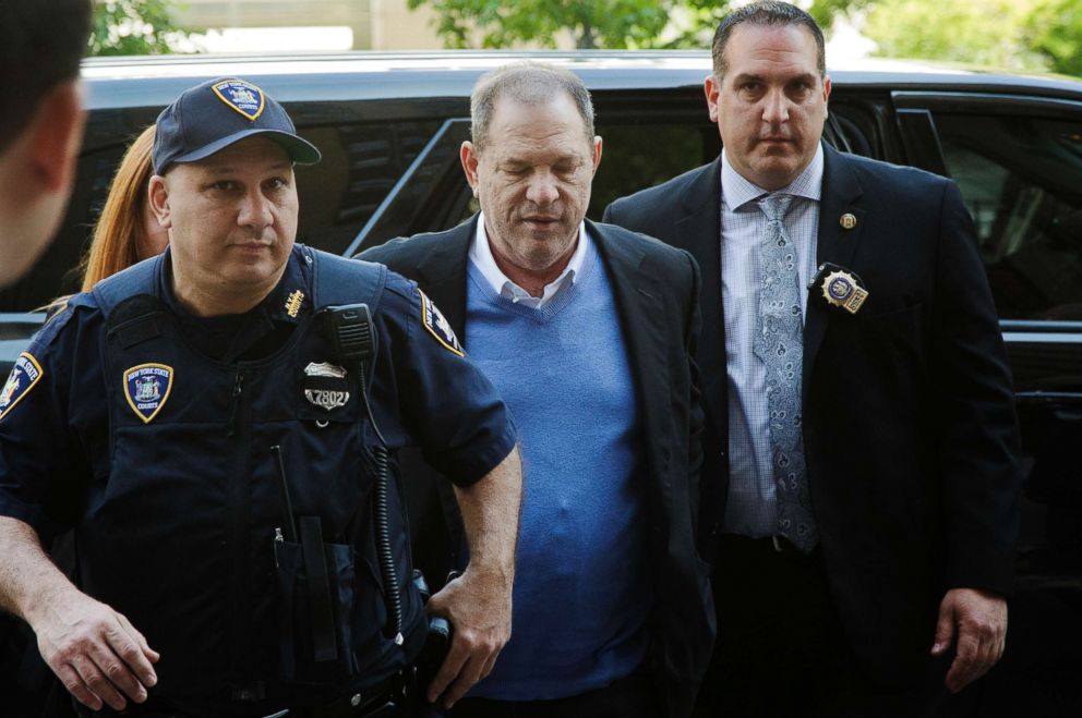 PHOTO: NYPD Detective Nicholas DiGaudio, right, escorts Harvey Weinstein into court in New York, May 25, 2018.