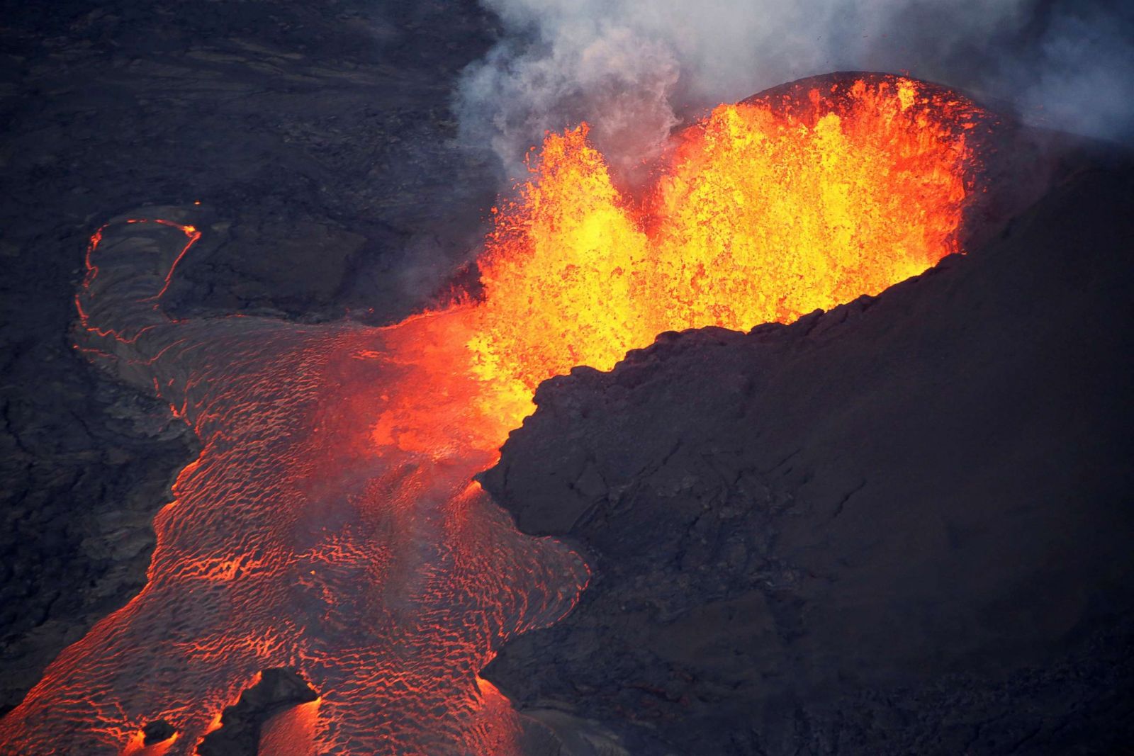 New eruptions from Hawaii volcano create more lava destruction Photos
