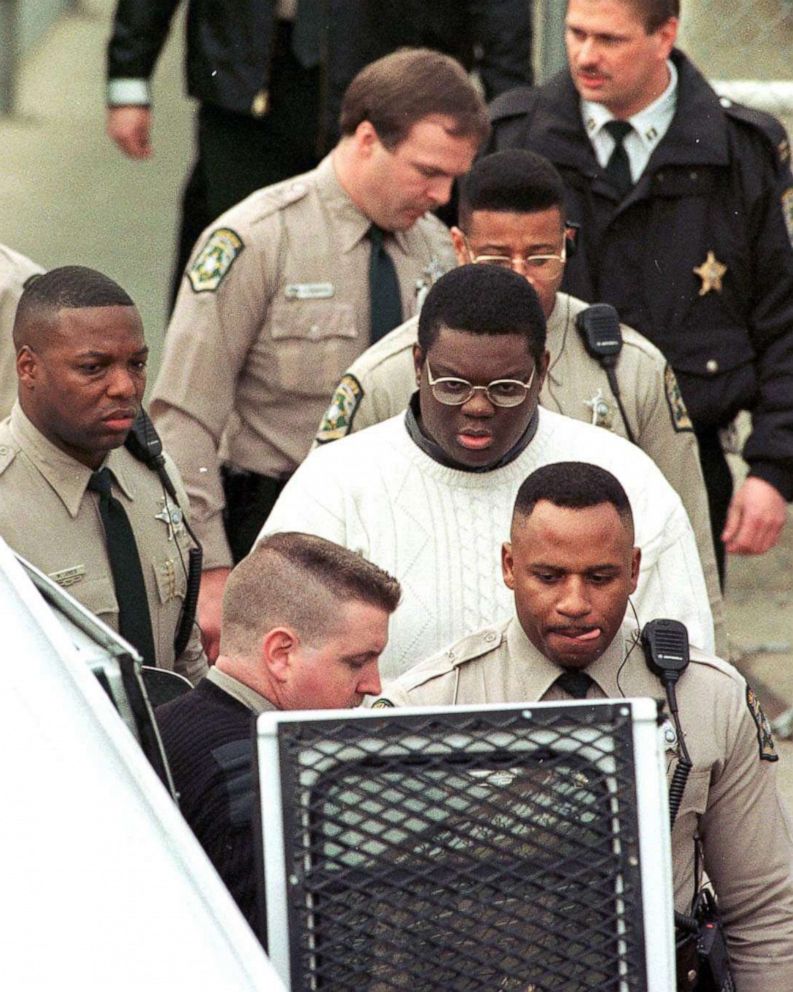 PHOTO: In this Jan. 29, 1997, file photo, convicted murderer Henry Louis Wallace, surrounded by Mecklenberg County sheriffs deputies,  is led to a transport van after a jury recommended nine death sentences for him in Charlotte, N.C.