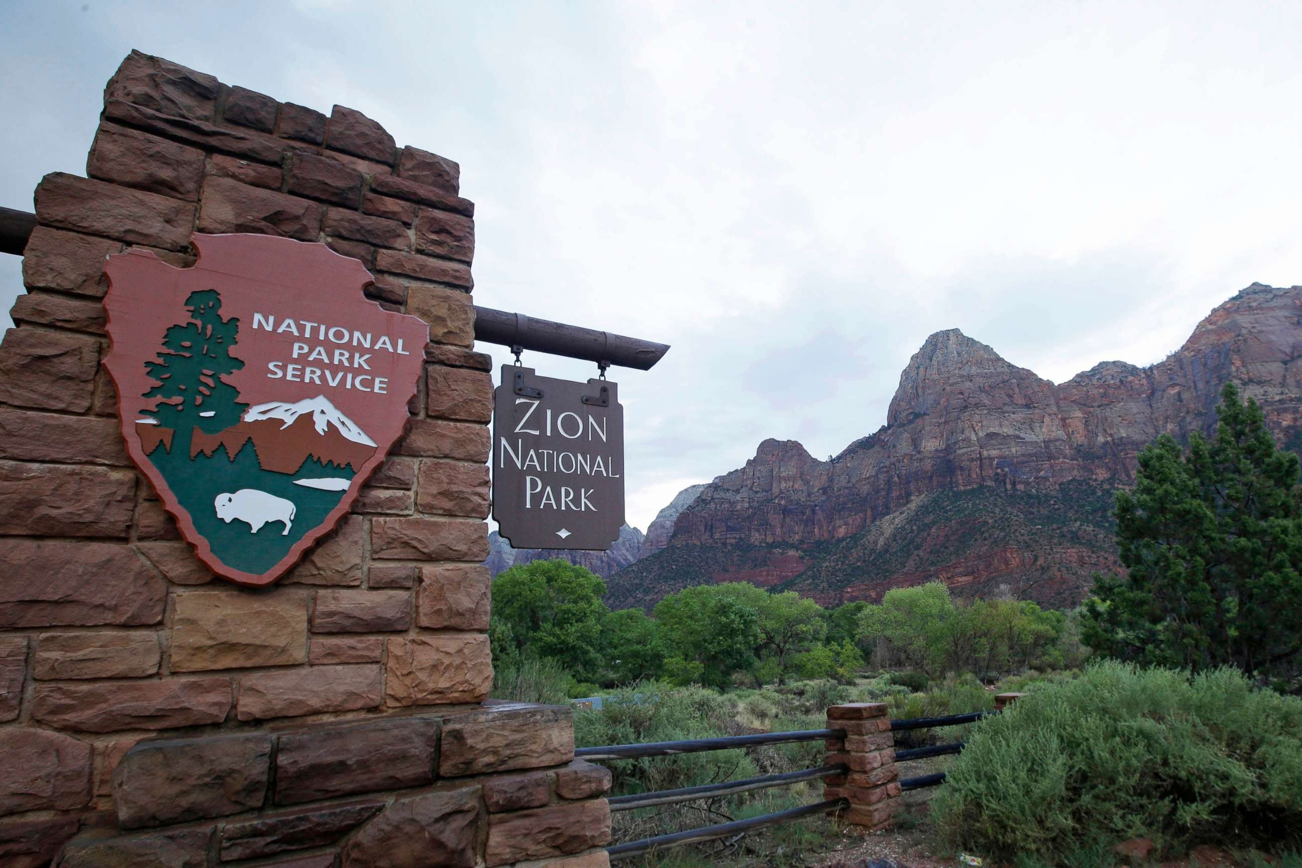 PHOTO: Signing marks an entrance into Zion National Park near Springdale, Utah, Sept. 15, 2015.