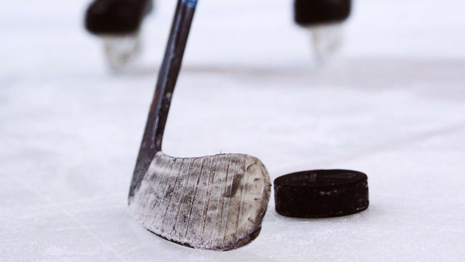 Teenage Athlete Suddenly Dies Of Mono After Playing In A Hockey