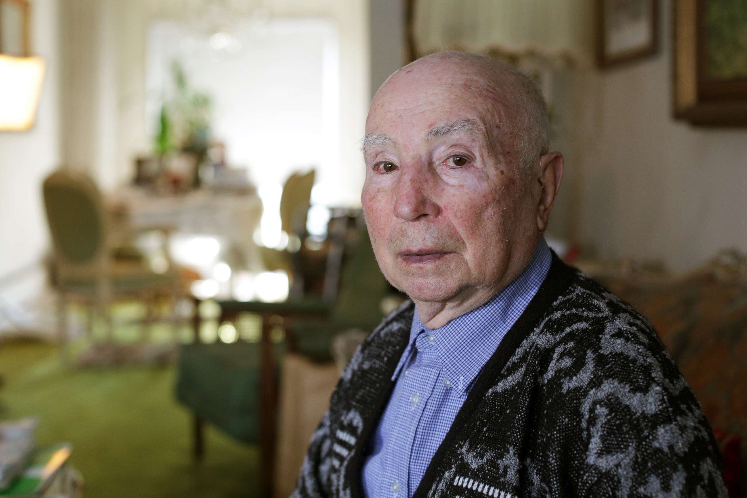 PHOTO: Holocaust survivor Leon Sherman at his home in Queens, New York, Jan. 16, 2020.