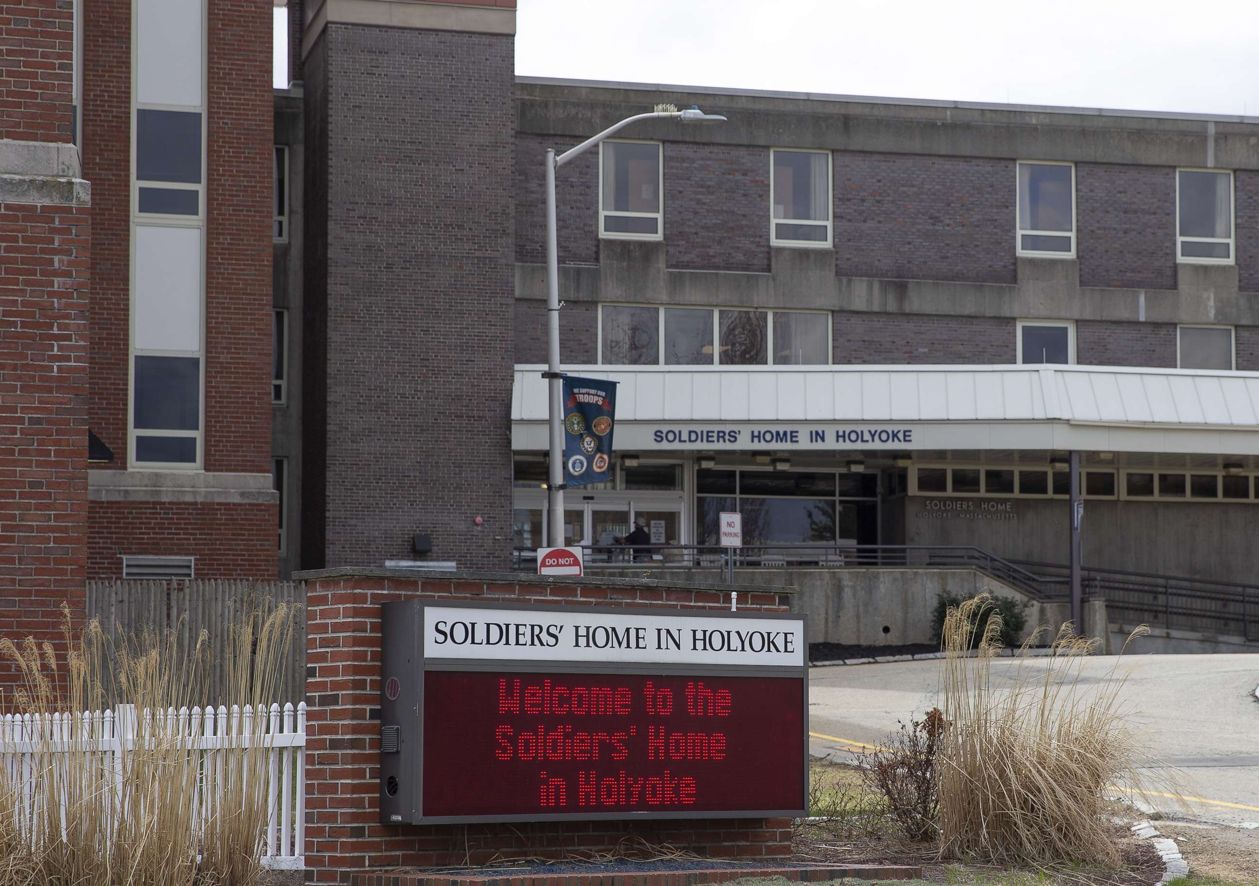 PHOTO: A welcome sign is seen outside the Soldier's Home in Holyoke, Mass., March 31, 2020.