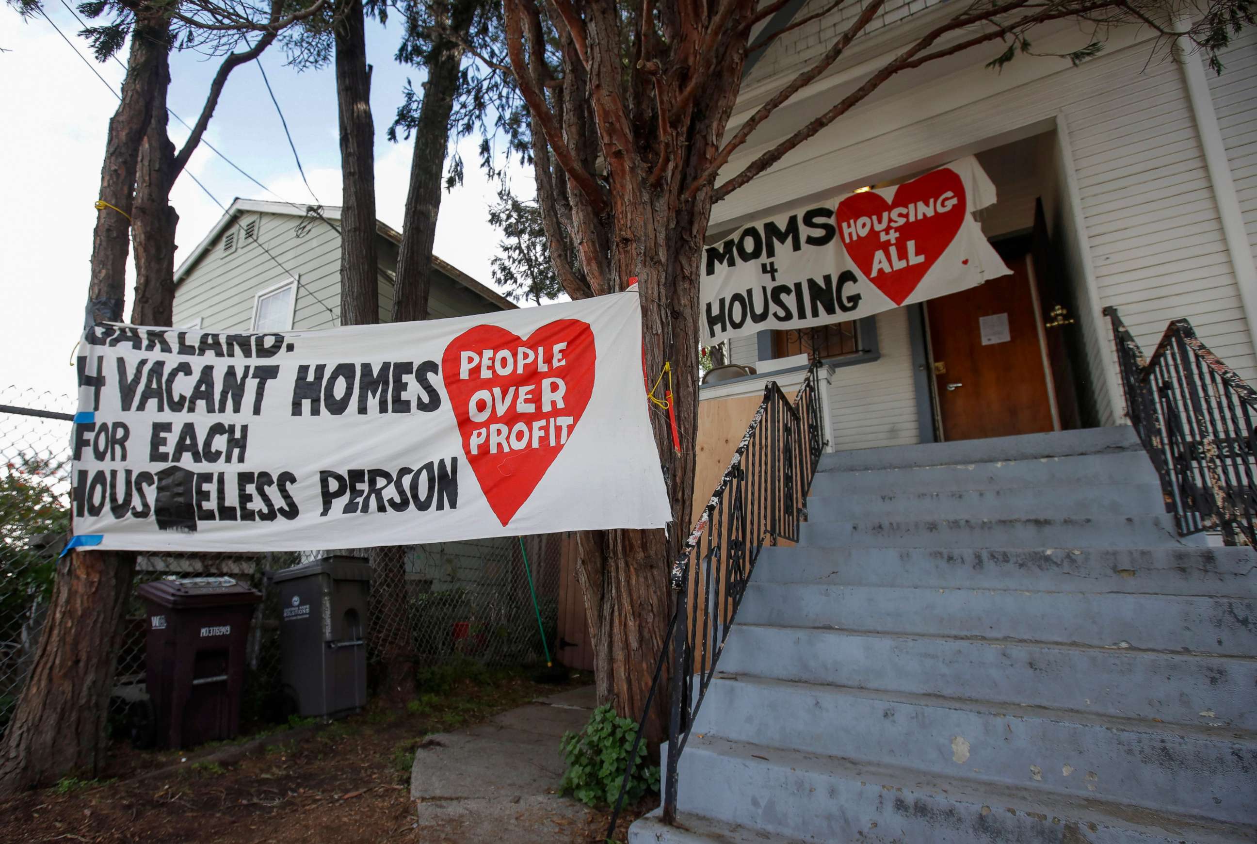 PHOTO: Signs are posted outside of a house was occupied by the group Moms 4 Housing in Oakland, Calif., Jan. 14, 2020.