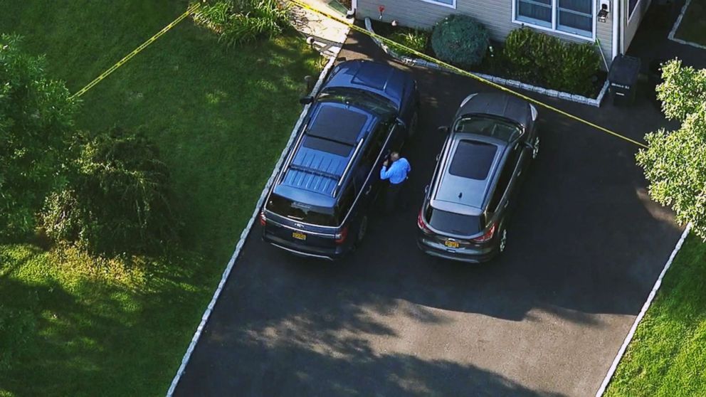 11-year-old girl dies after mom finds her in scorching hot car in ...