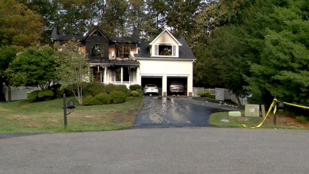 'Unimaginable loss': Dad dies after going back into burning home to find child