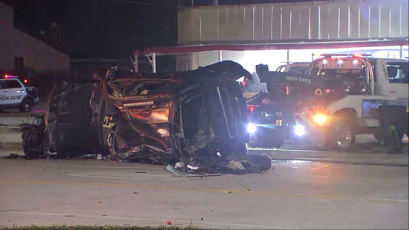 Fatal crash on Richmond Ave in west Houston hospitalizes 1, kills 2  including mother of children injured in backseat, HPD says - ABC13 Houston