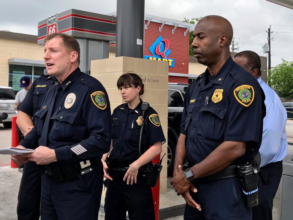 PHOTO: Police officials talk about an apparent road rage incident where a 1-year-old-boy  was shot near a Philips 66 gas station in southwest Houston, May 1, 2019.