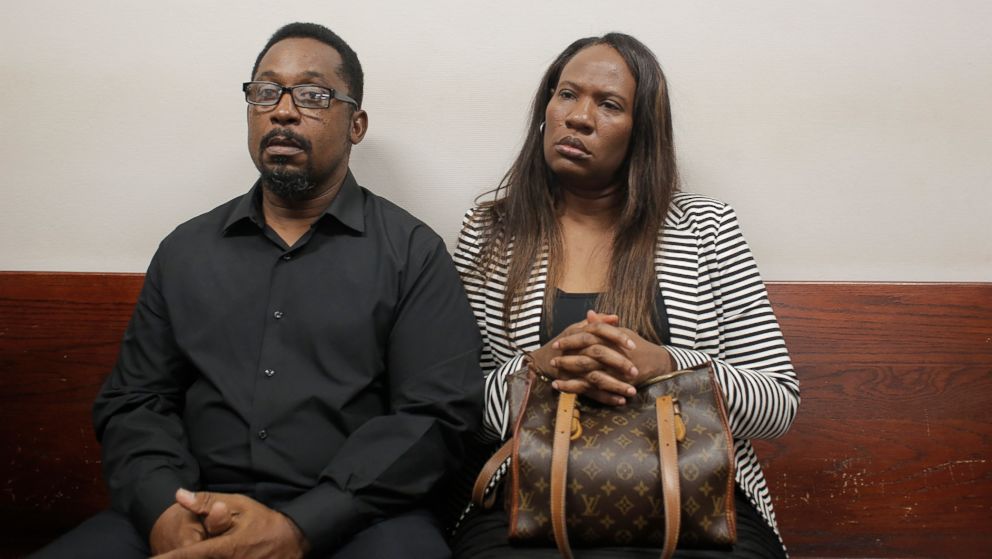 Howell Donaldson Jr., left, and his wife, Rosita the parents of Seminole Heights murder suspect Howell Donaldson III, appear in court for contempt for refusing to answer questions from the state attorney's office at the Hillsborough County Courthouse in downtown Tampa, Fla., Dec. 7, 2017.  