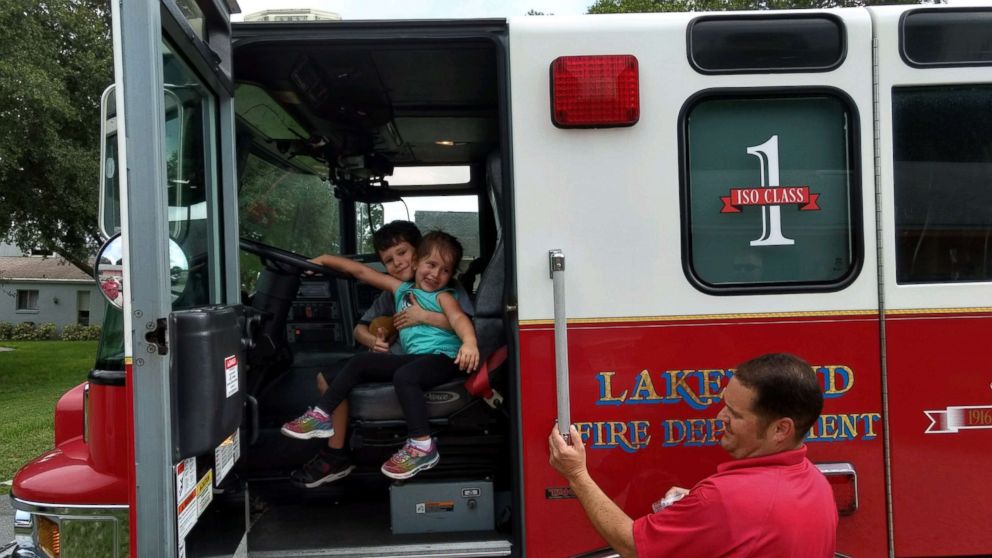 PHOTO: Gio Aponte and his sister Jules got a tour of the rig and took a ride with the firefighters in Lakeland, Fla., June 30, 2016.