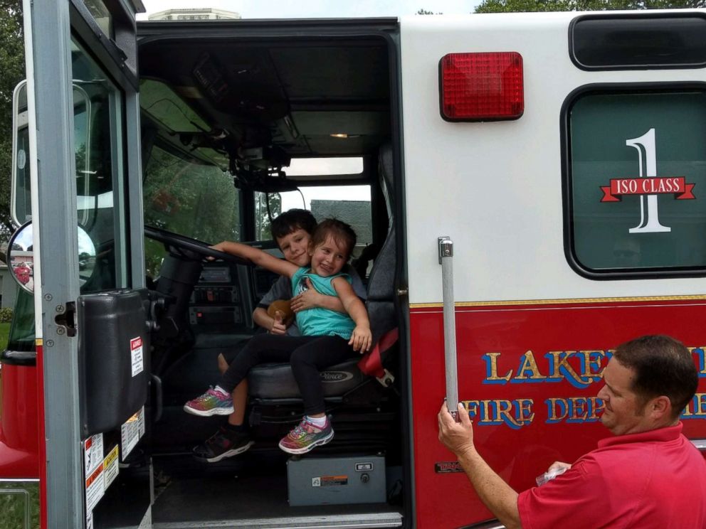 PHOTO: Gio Aponte and his sister Jules got a tour of the rig and took a ride with the firefighters in Lakeland, Fla., June 30, 2016.