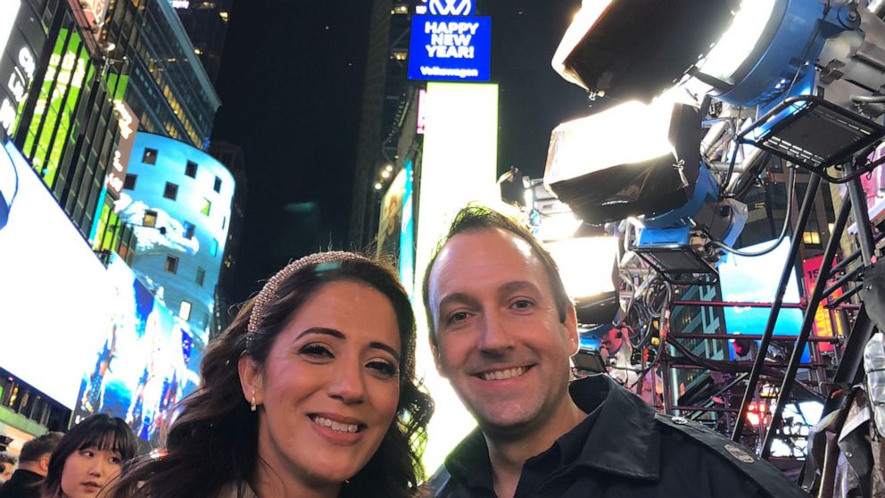Just Married: A romantic proposal in Times Square on New Year's Eve