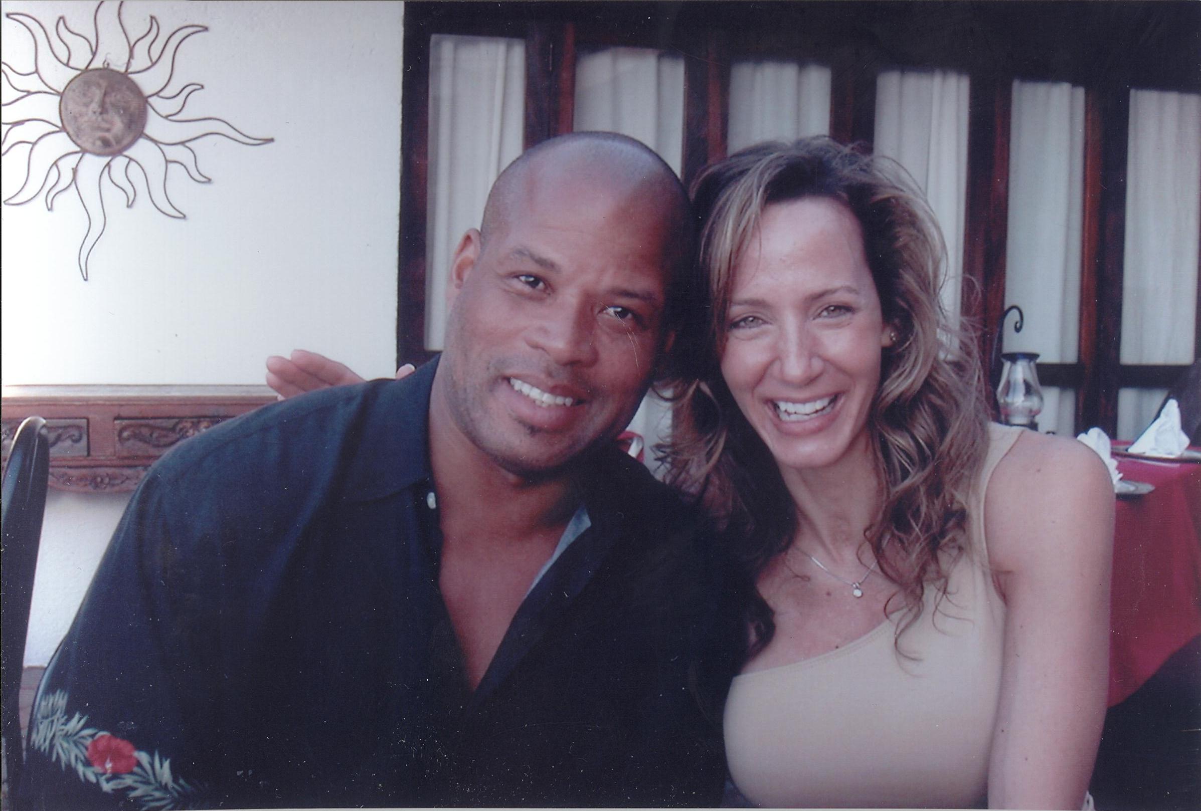 PHOTO: Rhoni Reuter and former Chicago Bears player Shaun Gayle are seen here in this family photo.