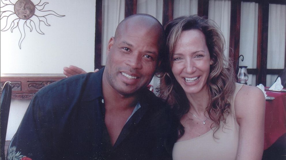 PHOTO: Rhoni Reuter and former Chicago Bears player Shaun Gayle are seen here in this family photo.