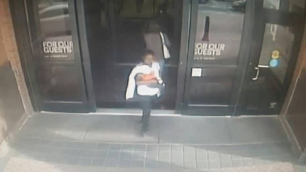 PHOTO: Police released this image of a woman abducting a seven-week-old boy from King of Prussia Mall, outside Philadelphia, on March 21, 2016.