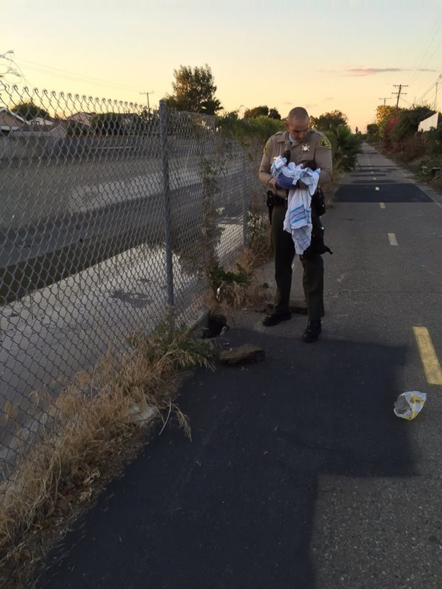 PHOTO: Authorities in Los Angeles, California, are looking for information regarding "the abandonment and endangerment" of a newborn baby girl.