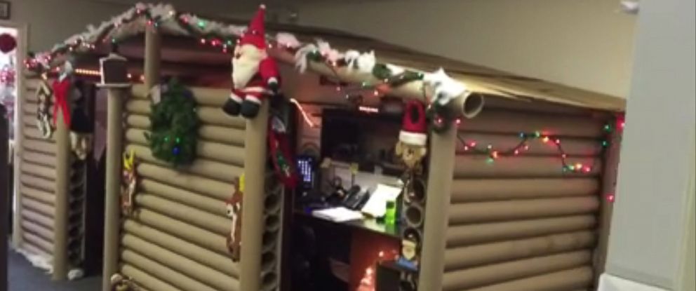 Office Cubicle Gets Transformed Into Cozy Christmas Cabin That Wins Decorating Contest Abc News