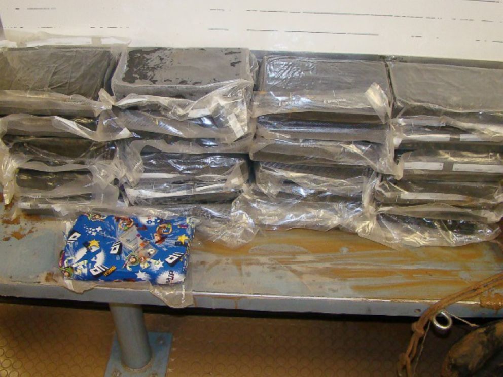 PHOTO: An undated photo released by federal prosecutors on Aug. 19, 2015 shows seized cocaine, valued at approximately $1,774,400.