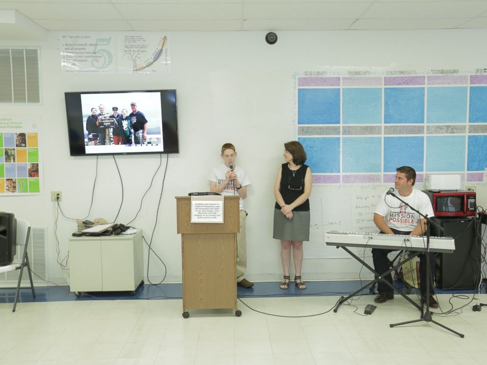 PHOTO: Christopher Duffley hosting a class with students at Making Community Connection Charter School in Manchester, NH.