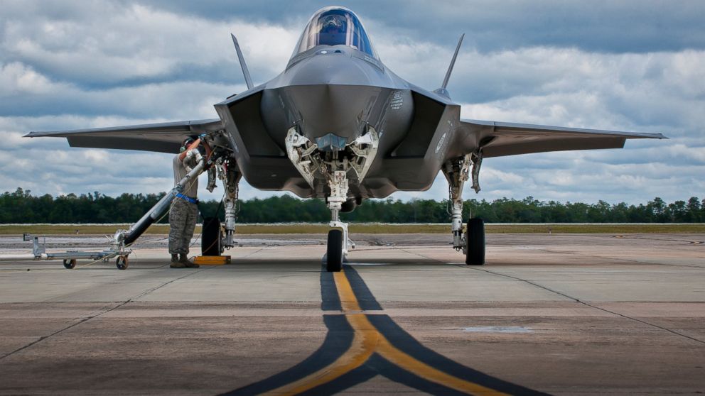 An F-35A Lightning II is refueled on Sept. 26, 2014 at Eglin Air Force Base, Fla. 