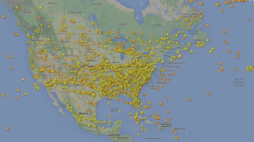 PHOTO: Flightradar24 posted this photo to Twitter on Sept. 26, 2014 with the caption, "Still no air traffic above 10,000 feet in Chicago ATC. 240+ flights canceled to/from O'Hare & Midway airports."