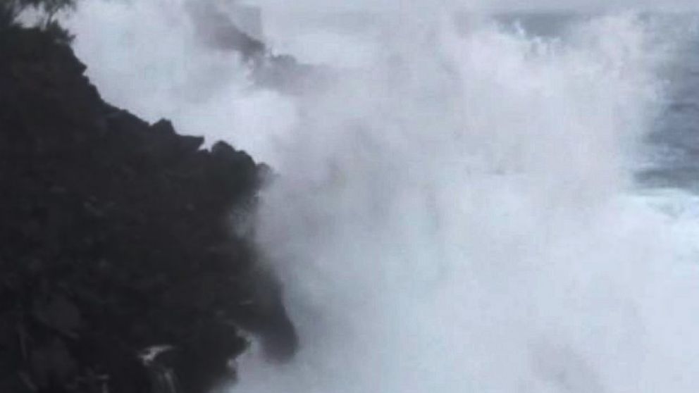 PHOTO: The surf in Hawaii before Tropical Storm Iselle, Aug. 7, 2014. 