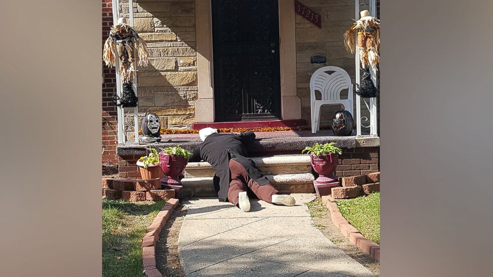 PHOTO: LaRethia Haddon's Halloween prank -- a dummy lying facedown on her lawn -- is creating a stir in her Detroit neighborhood. Passersby often mistake the prone figure for an actual person and call the police.