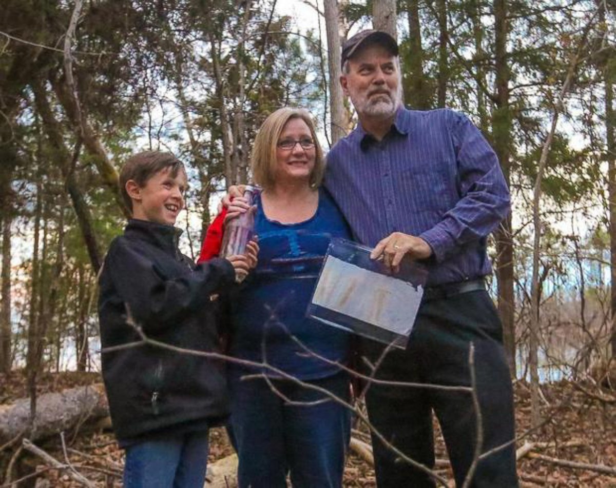 PHOTO: Nolan Rogers, left, found a 45-year-old love letter in a Dr. Pepper bottle. The note was from Diane Bryant, center, when she was a teenager who was pining for her boyfriend, Mike Rogers, right, while at a church camp.